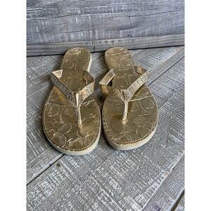 Coach Flip Flops Women's Size 7 Signature Pattern Gold Logo Y Strap Sandals